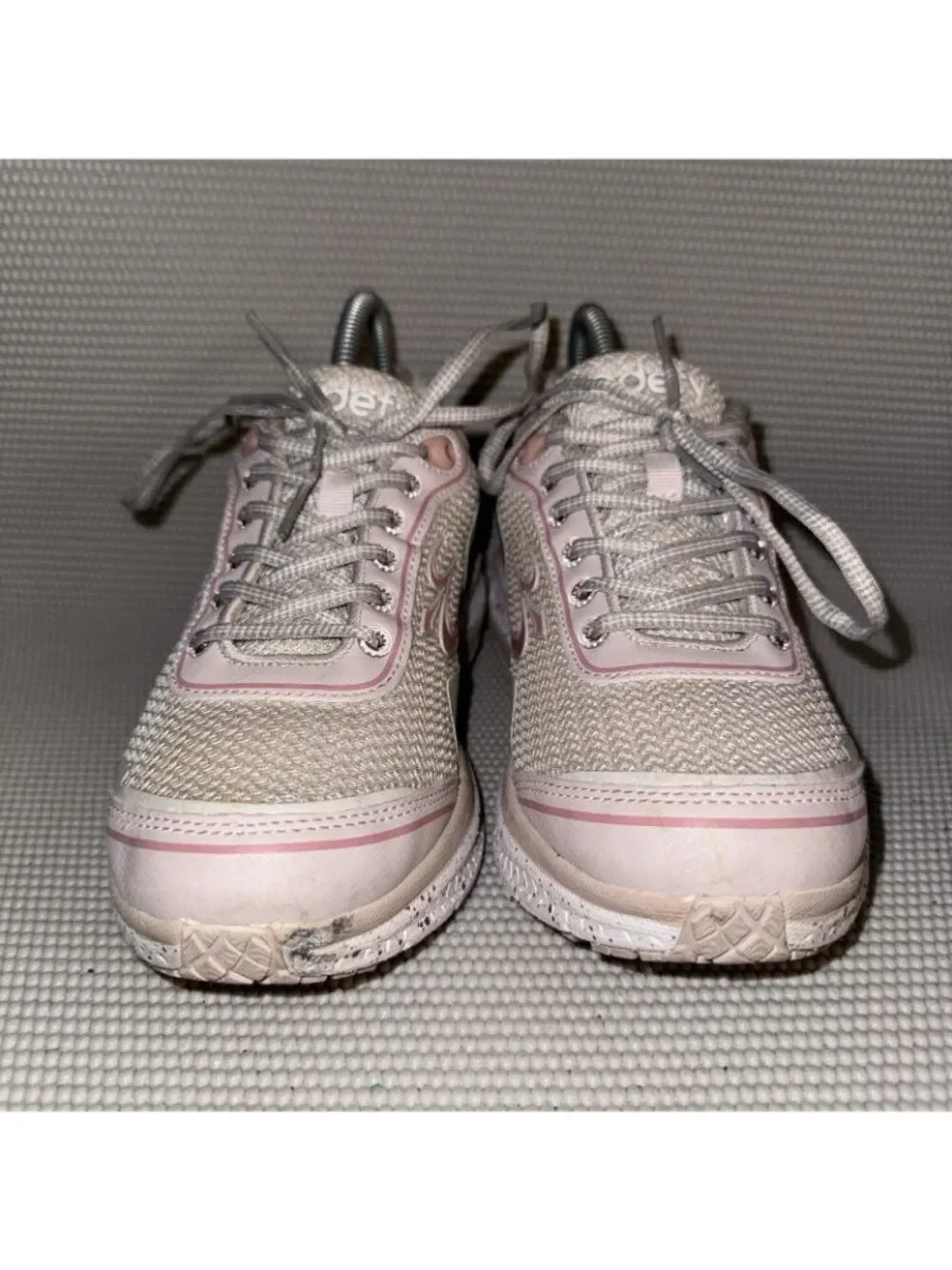GDefy Gravity Defyer Mighty Walk Orthopedic Pink Cream Shoes Women’s Size 7.5